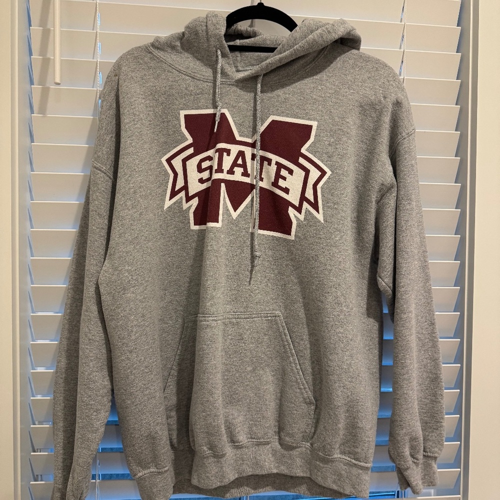 Mississippi State Bulldogs Logo Pullover Hoodie